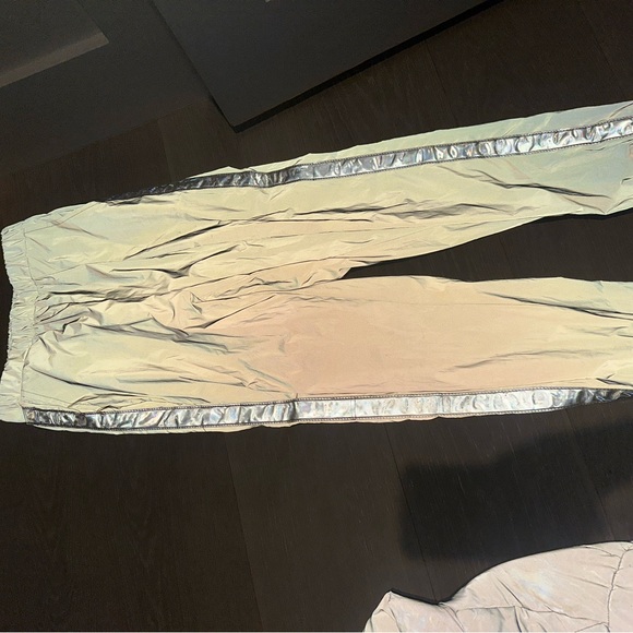 Reflective Cropped Jacket and Joggers - Picture 3 of 3